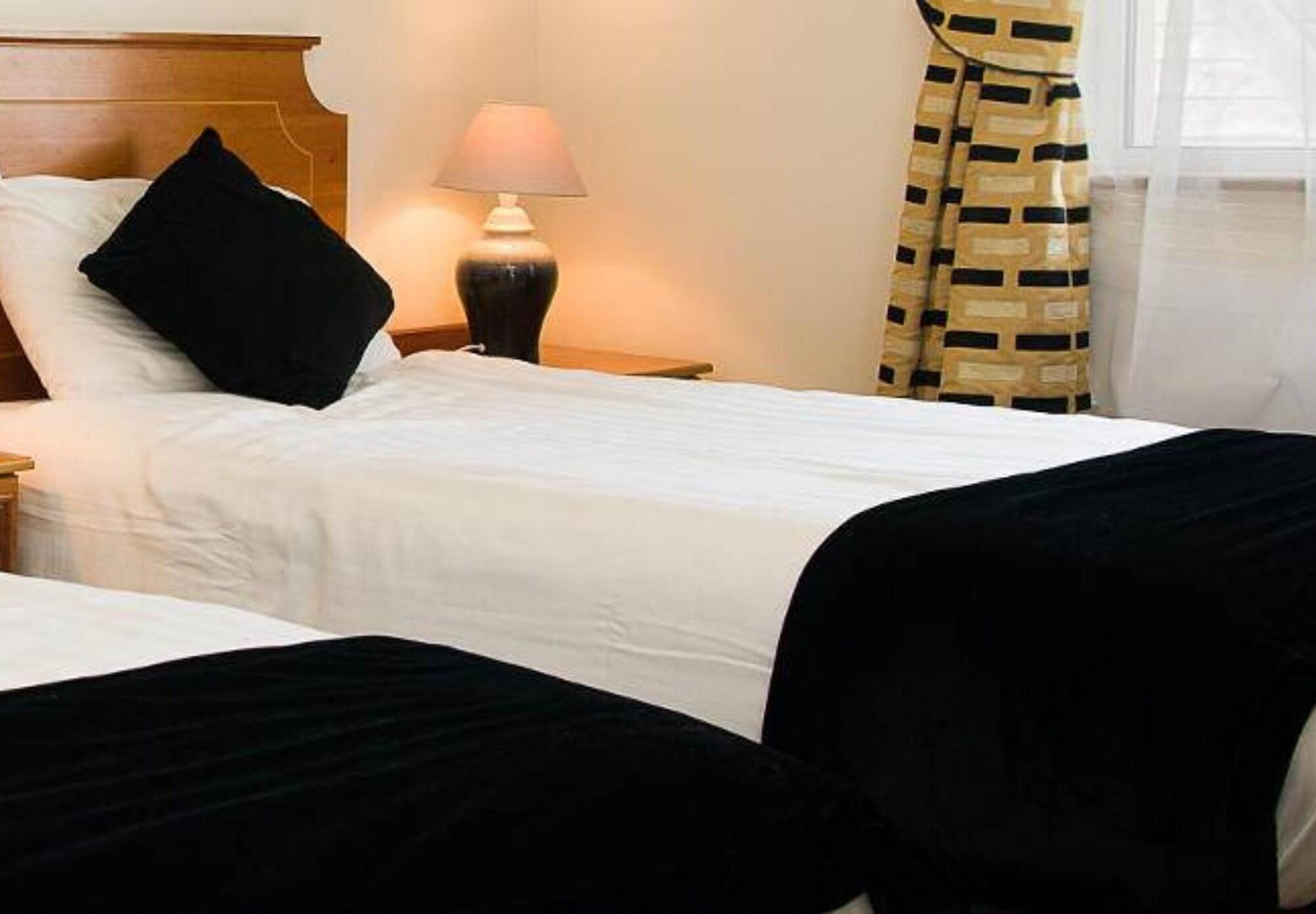 Bay Hotel 3*