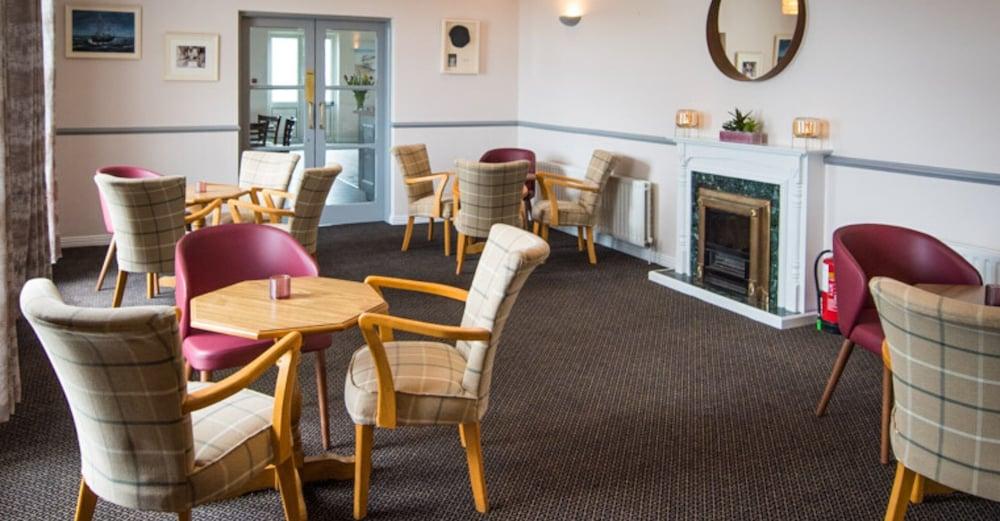 Bay Hotel 3*